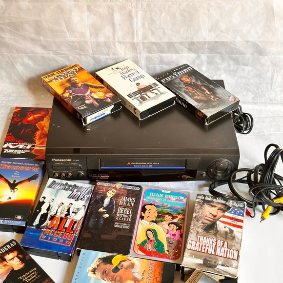 Panasonic VCR player &VHS tapes movies bundles - Picture 7 of 16